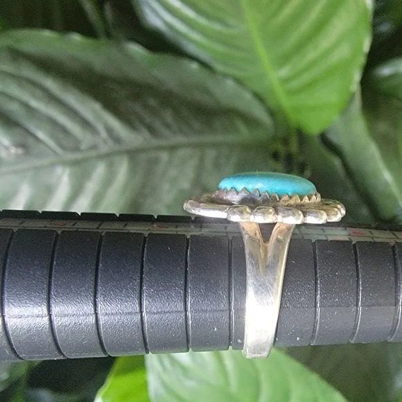 Sterling Silver Turquoise Ring. Size 5. - Picture 5 of 5